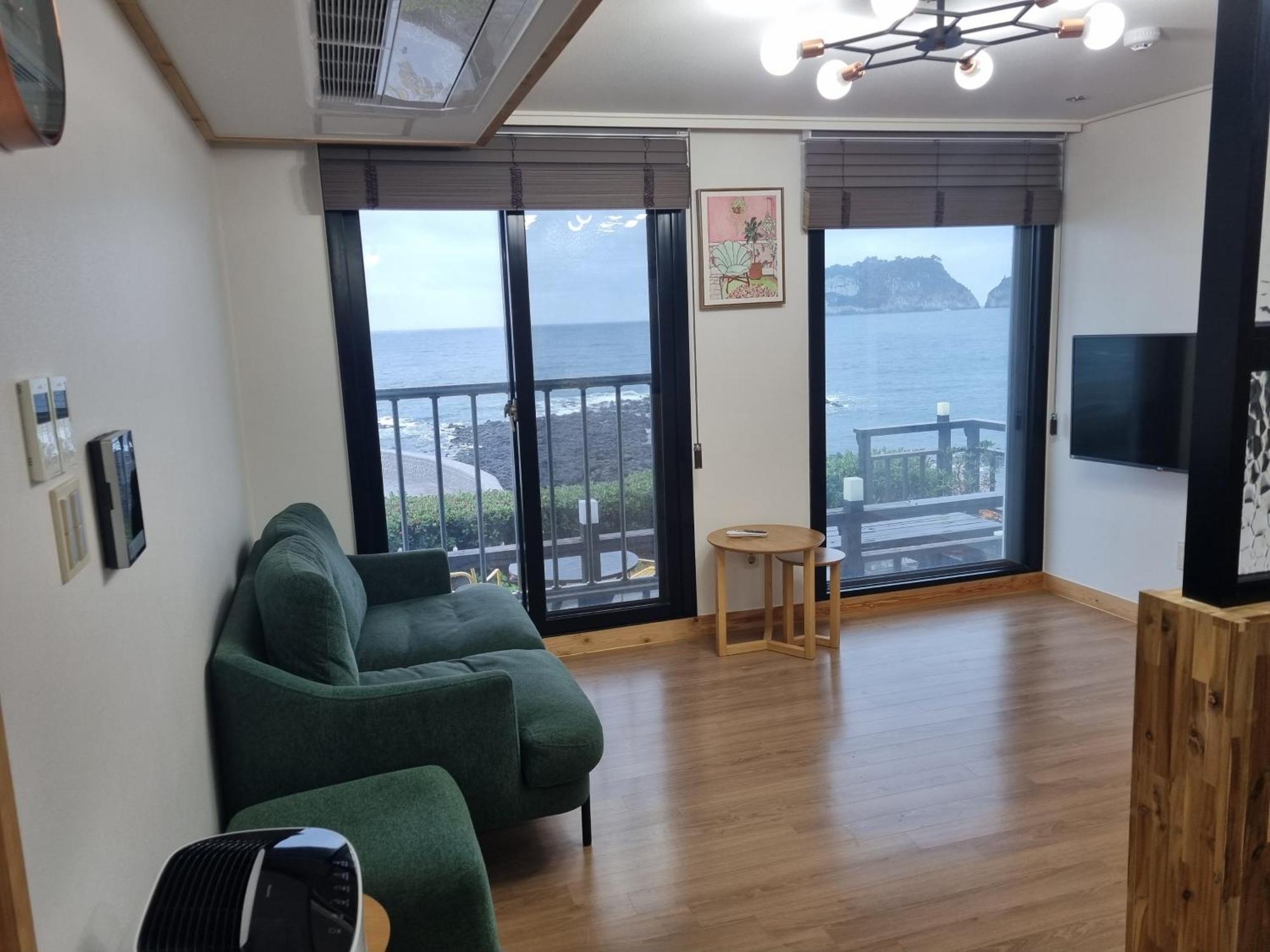 Вилла Jeju Amoje Согвипхо Экстерьер фото