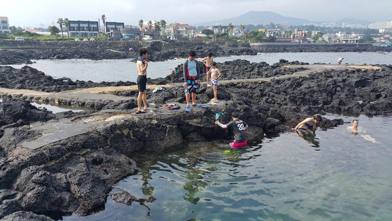 Вилла Jeju Amoje Согвипхо Экстерьер фото